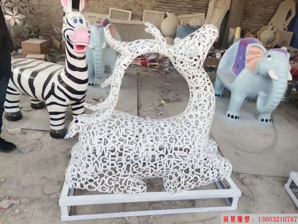 不銹鋼字母拼接鏤空鹿雕塑 動物景觀鹿雕塑9