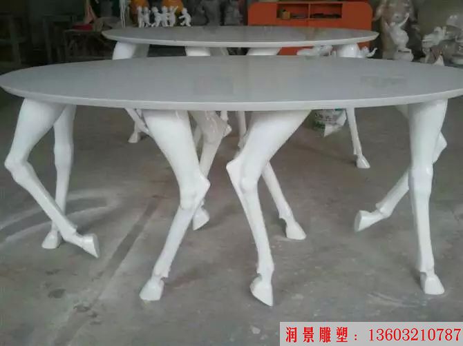 抽象不銹鋼桌子雕塑